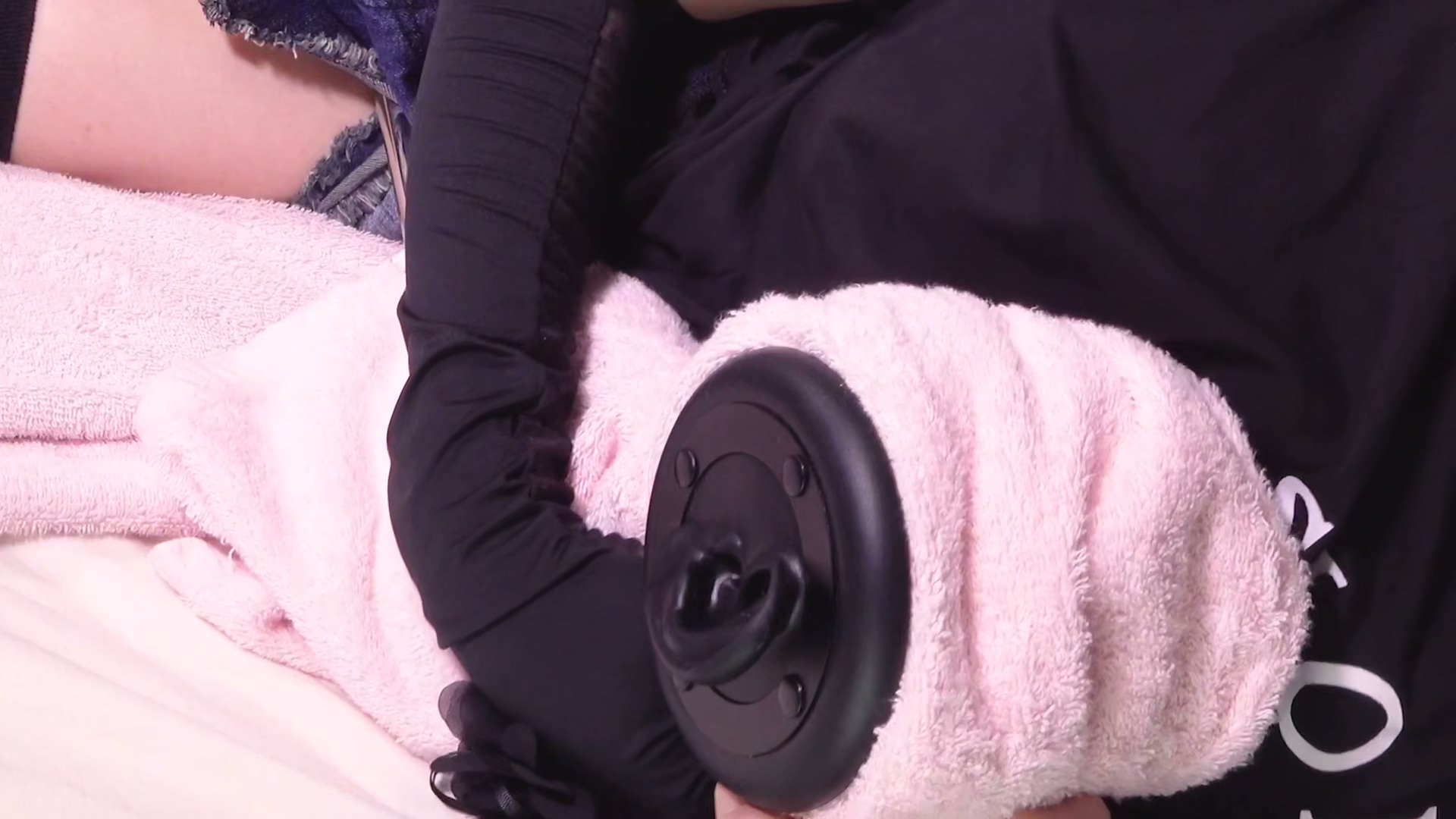 音無来未 从耳朵到胸部按摩,让你心情舒畅 270MB